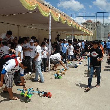Water Rocket Car 2012 2nd Section